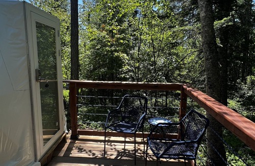 Bigfork Cabin | Red Owl Retreat: The Peaks Geodesic Dome