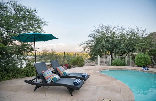 Paradise Valley House | Red Rock by AvantStay Desert Hideaway w/ View & Pool