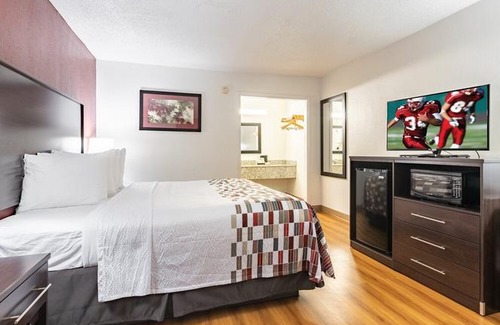 Forsyth Hotel | Red Roof Inn Forsyth