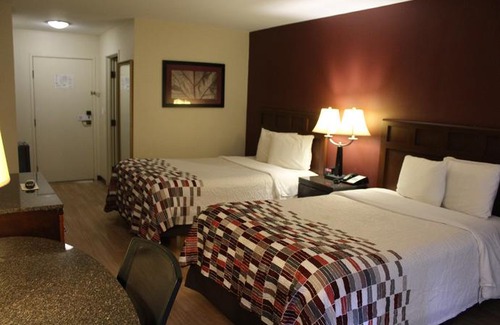 Waukegan Hotel | Red Roof Inn Gurnee - Waukegan