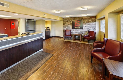 Lakeview Hotel | Red Roof Inn PLUS Washington DC - Manassas
