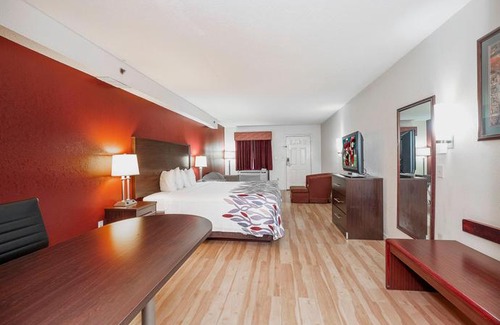 Rome Hotel | Red Roof Inn & Suites Rome