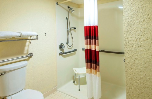 Syracuse Hotel | Red Roof Inn Syracuse