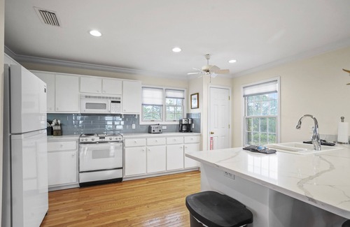 Indian Pass House | Redbird Beach: 7BR Beachfront Home- Priv. Pool, Pet Friendly, Sleeps 23!