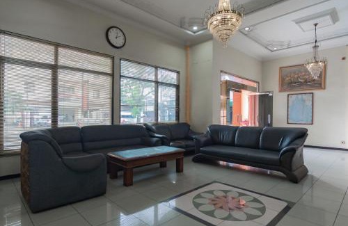 Astana Anyar Hotel | RedDoorz @ Achino Hotel Bandung