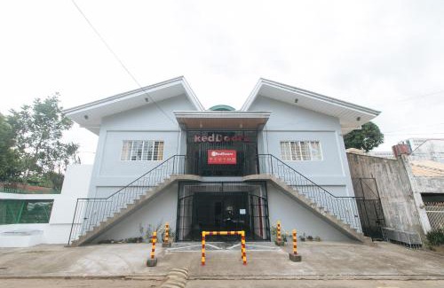 Dasmarinas Hotel | RedDoorz at V-Cloud Hills near De La Salle Dasmarinas Cavite