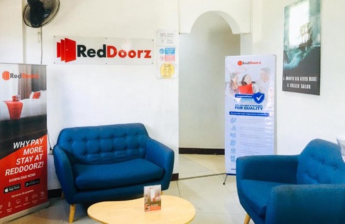 Cebu Hotel | RedDoorz @ El Cuarto SRP Talisay