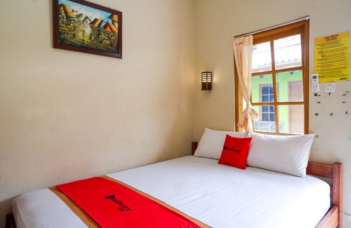 Sewon Hotel | RedDoorz @ Jalan Parangtritis
