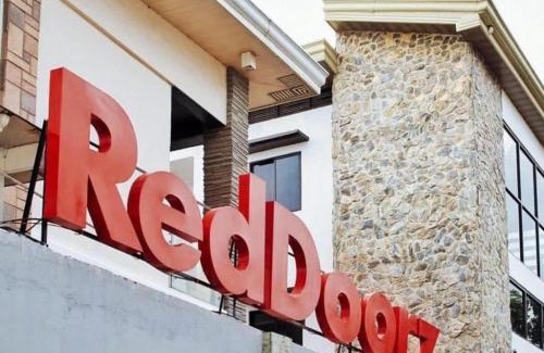 Bacolor Hotel | RedDoorz @ KBL Transient Inn San Fernando