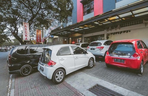 Astana Anyar Hotel | RedDoorz near Pasundan University 2