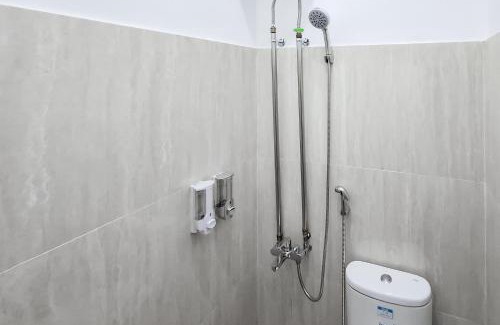 Semarang Hotel | RedDoorz Near RS Panti Wilasa Dr Cipto Semarang