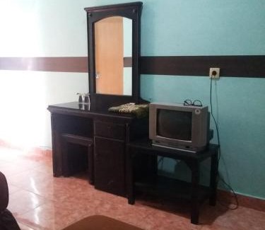 Medan Hotel | RedDoorz near Yuki Simpang Raya Mall Medan 2