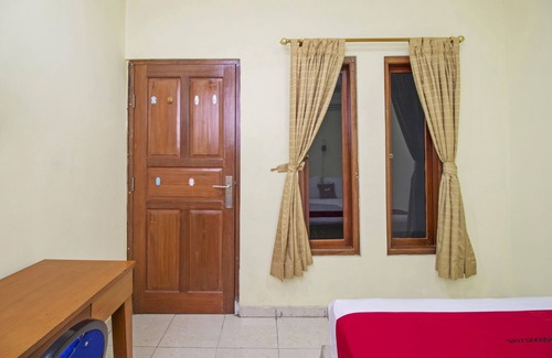 Semanggi Hotel | RedDoorz Plus near Ciputra World Kuningan 2