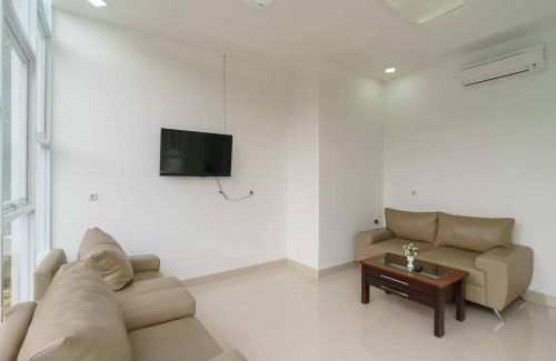 Serpong Hotel | RedDoorz Plus near Eka Hospital BSD 5