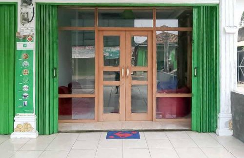 Rajabasa Hotel | RedDoorz Plus near Universitas Saburai Lampung