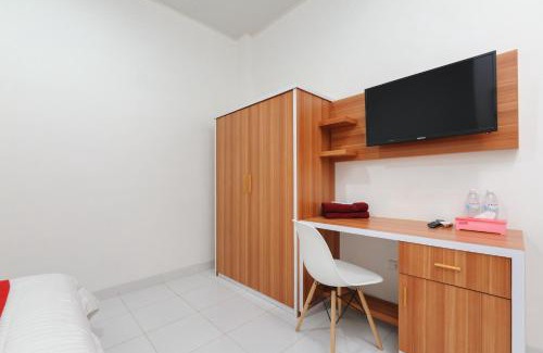 Rajabasa Hotel | RedDoorz Plus Syariah near Mall Boemi Kedaton Lampung