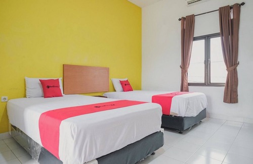 Jambi House | RedDoorz Syariah @ Pasir Putih Jambi