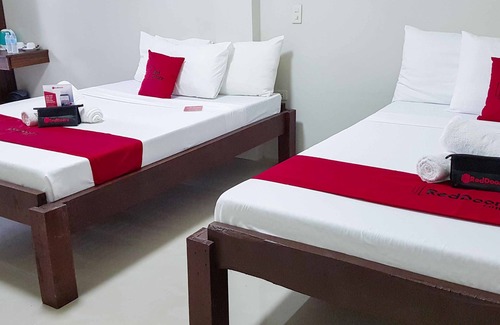 Tagbilaran House | RedDoorz @ VP Inting Street