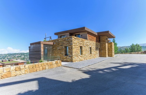 Kfardebian Apartment | RedRock Faqra - Mountain Getaway Residences W Pool & Balconies