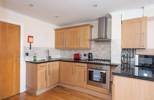 South Bank Apartment | *Reduced* Southwark Two Bedroom Apartment