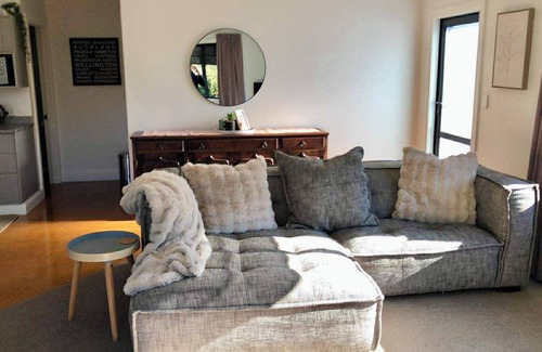 Redwood Valley Cottage | Redwood Cottage - Essential Comfort