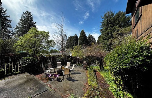 Arcata House | Redwood house (1 block from HSU)