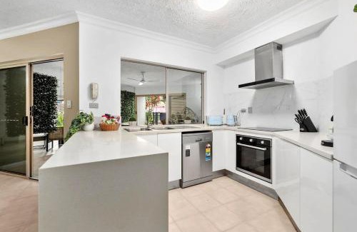 Edge Hill Apartment | Reef Apartment Cairns