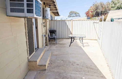 Lancelin House | Reef Break-Nestled in the heart of Lancelin