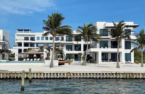 Caye Caulker Condo | Reef Daze, North Caye Caulker