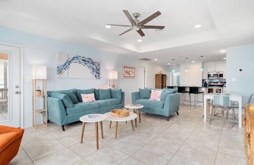 Rockport House | Reel Livin | Bay View, Private Fishing Pier!