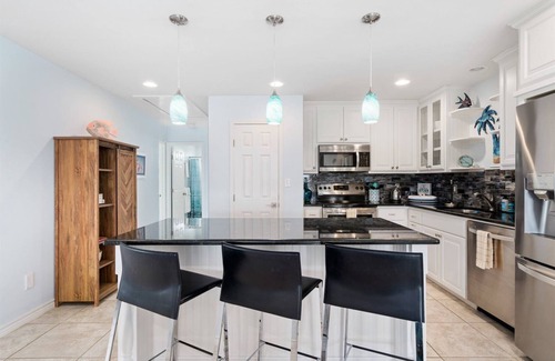 Rockport House | Reel Livin | Bay View, Private Fishing Pier!