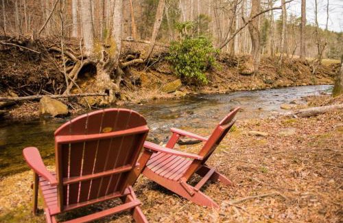 Cherry Log House | Reel Medicine Cabin with Creekside Views in Blue Ridge, GA