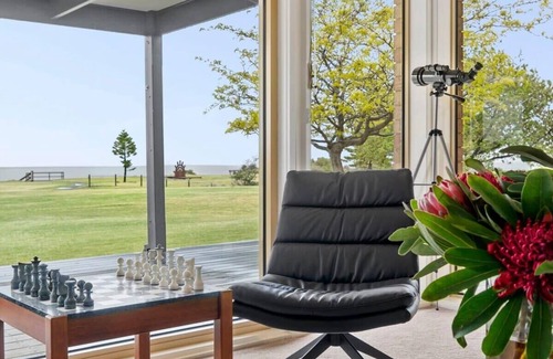 Clifton Springs House | ReelKeen on the Bellarine I Water Views with Beach Access