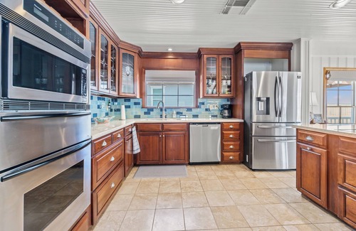 Isla Del Sol House | "REELVIEW"- Charming house in Sea Isle on canal with bay view, close to beach