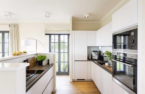 Kreptitz House | Reetland am Meer - Luxus Reetdachvilla mit 3 Schlafzimmern, Sauna und Kamin E07