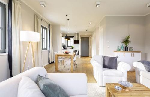 Dranske House | Reetland am Meer - Superior Reetdachvilla mit 2 Schlafzimmern E01