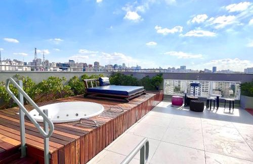 Liberdade Apartment | Refúgio Privado Liberdade: A/C + Rooftop ao lado do metro