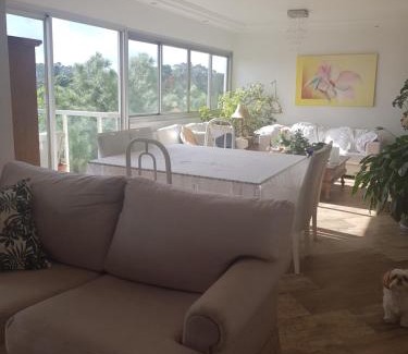 Santo Amaro House | Refúgio Verde na Cidade