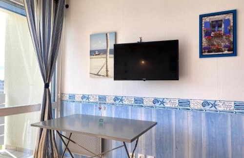 Arzon Apartment | REF 003 - Studio vue port Crouesty pour deux personnes résidence avec piscine