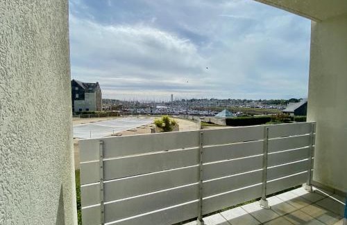 Arzon Apartment | REF 003 - Studio vue port Crouesty pour deux personnes résidence avec piscine