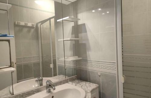 Arzon Villa | Ref 018 2 Maison pour 2 personnes avec grand jardin partagé