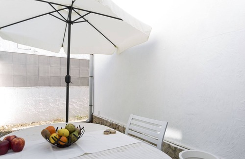 L'Escala House | Ref. SANT BRIU 1: At 50 meters from the beach with air conditioning and Wifi.
