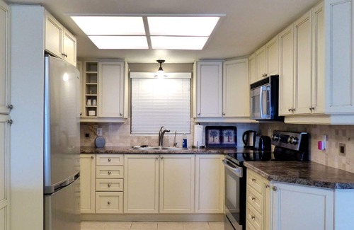 Indian Rocks Beach Condo | Reflections on the Gulf - Beachfront Condo with Stunning Gulf Views! Discounted