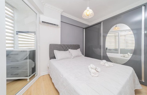 Kaleici Apartment | Refreshing Flat Close to Kaleici in Muratpasa