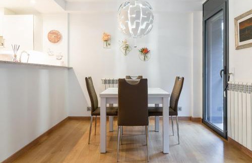 Ransol Apartment | Refugio Tranquilo junto al Río en Ransol I AndBnB