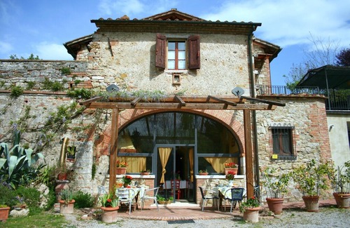 Armaiolo Villa | Regal Family Villa in Armaiolo with Private Pool, Garden, BBQ