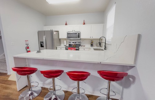Regal Palms House | Regal Getaway at Resort w/Pool, Slide & Spa – Pet Friendly