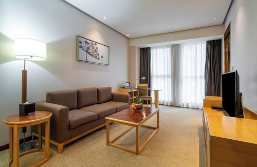 Jinqiao Hotel | Regal Jinfeng Hotel