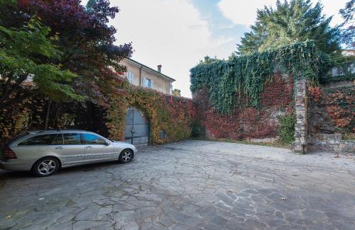 Citta Alta Apartment | REGO APARTMENTS - Boutique Aparthotel with some off-site apartments in a Charming Historic District close to Upper Town