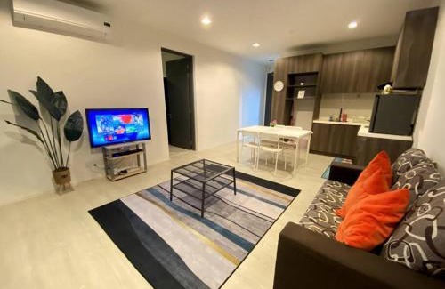 One City Apartment | Rehat Guest House, The Square, One City, USJ25